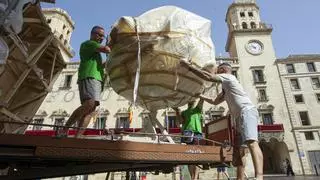 Las Hogueras vuelven a las calles de Alicante tres años después