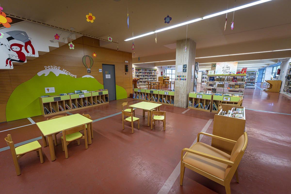 Área infantil de la biblioteca Xavier Benguerel del barrio de la Vila Olímpica de Barcelona.