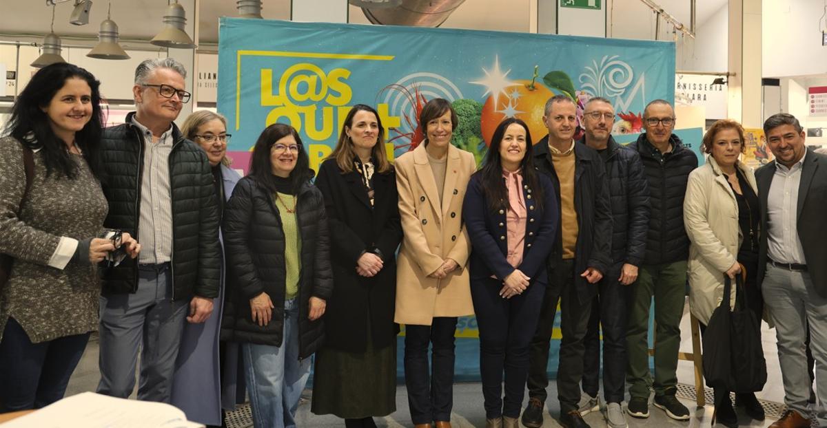 Presentación en el mercado de Catarroja de la campaña de impulso a los afectados por la dana.