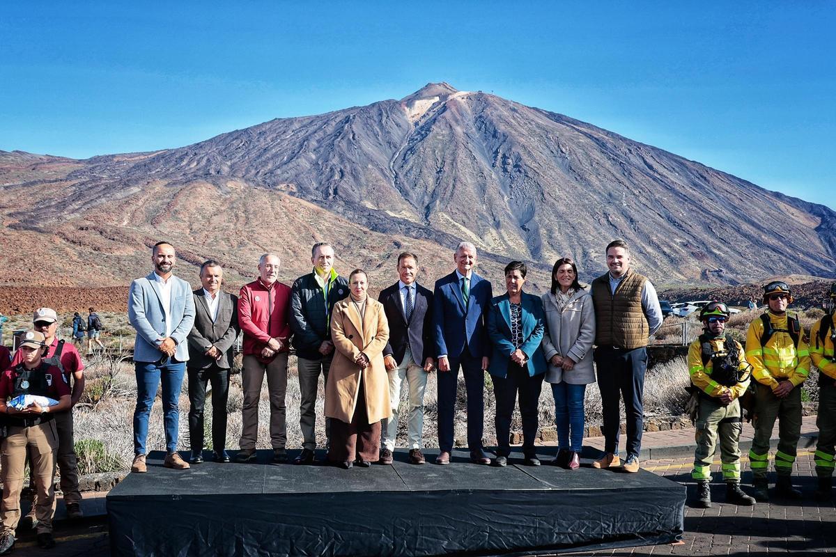 Firma de la transferencia de competencias del Parque Nacional del Teide