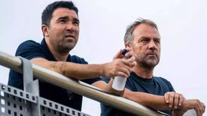 Deco y Flick siguen un partido del juvenil de Belletti el curso pasado