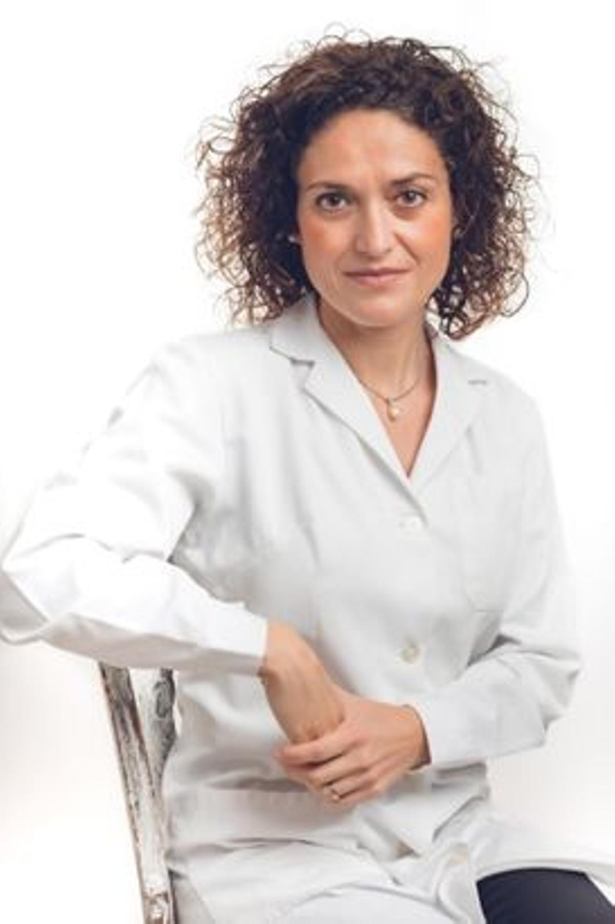 La presidenta del Colegio Oficial de Farmacéuticos de Castellón, Rosa Arnau,