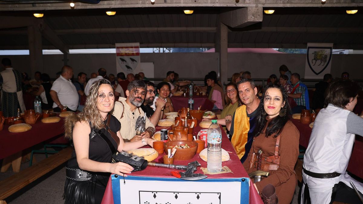 EN IMÁGENES: La cena medieval de Llanera