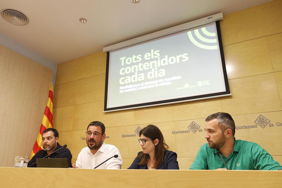 La presentació de la modificació del contracte, ahir a la tarda.