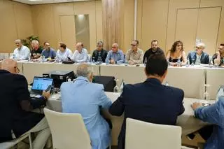 Las patronales del turismo y la hostelería en la provincia de Santa Cruz de Tenerife, Ashotel y Aero, se reúnen con los sindicatos UGT, Intersindical, USO y FSC