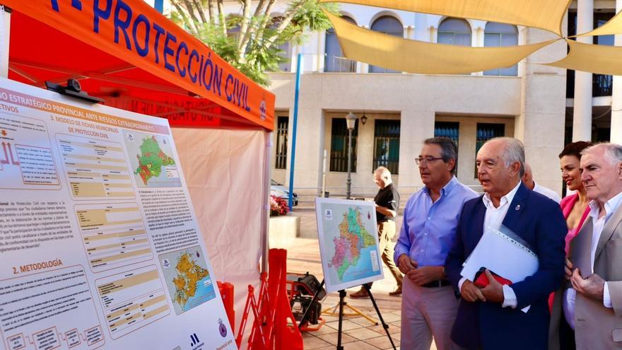 Presentación del Estudio Estratégico ante Riesgos Extraordinarios en la localidad malagueña de Rincón de la Victoria.