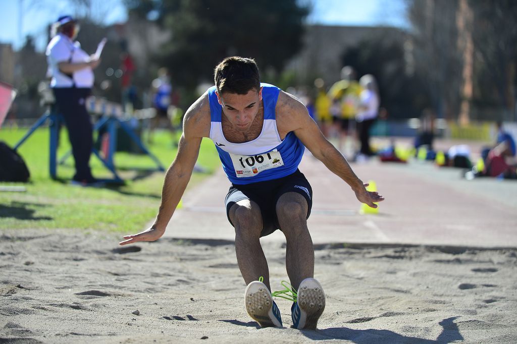 Atletismo nacional Máster sábado en la pista de Atletismo de Cartagena