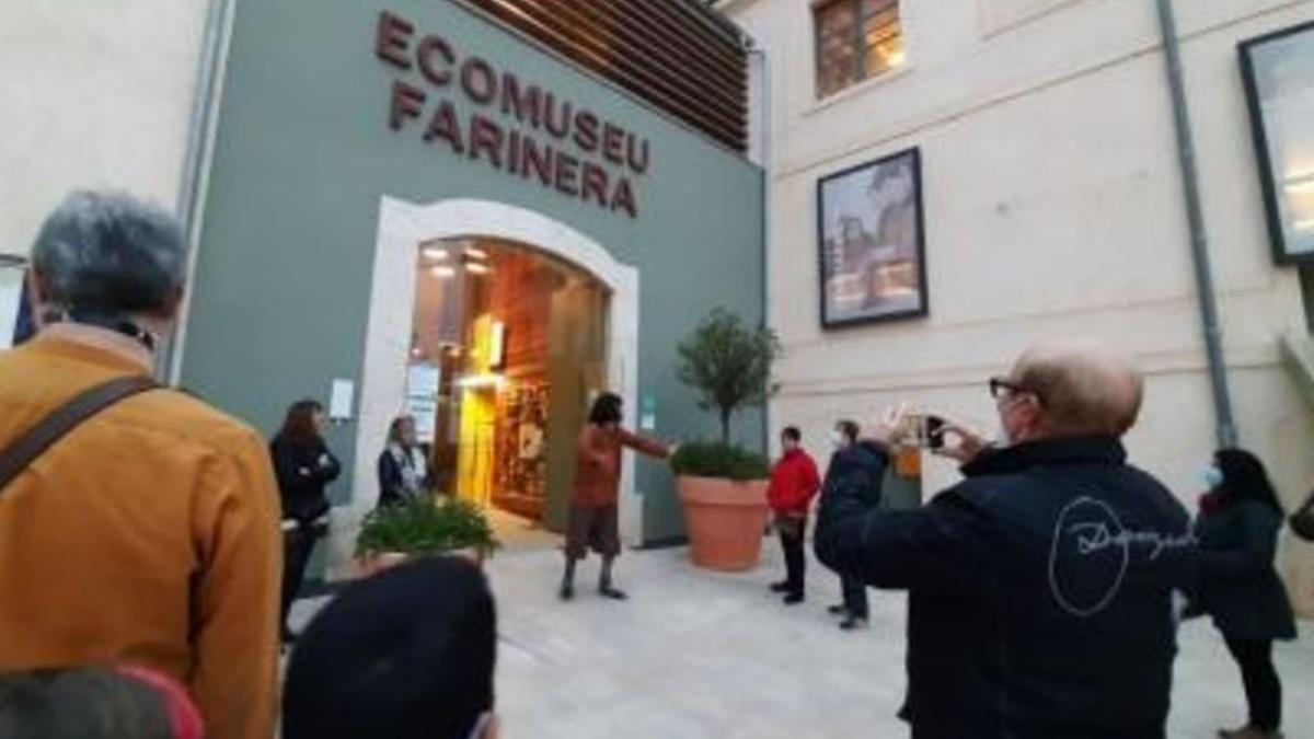 La Nit dels Museus s’obre amb una visita teatralitzada a l’Ecomuseu-Farinera
