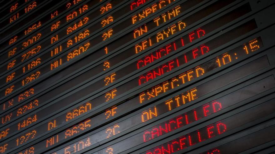 La huelga de los controladores galos cancela 15 vuelos en Valencia y Alicante