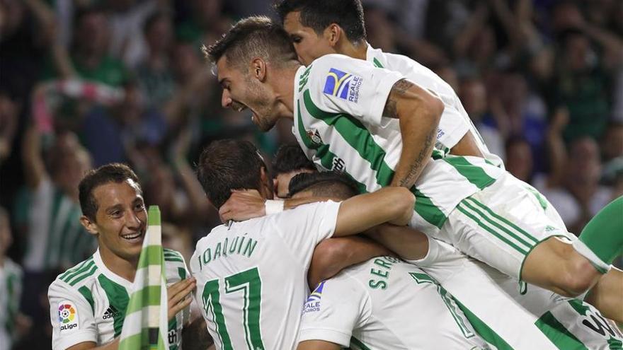 El Betis se desata en la segunda parte y se asienta en la zona europea