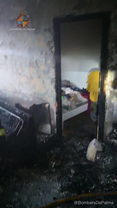 Un incendio obliga a desalojar 36 viviendas en Illetes