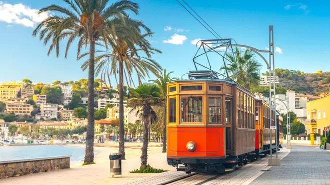 “Vuelta Isla”, la travesía que combina historia y mar en un solo día