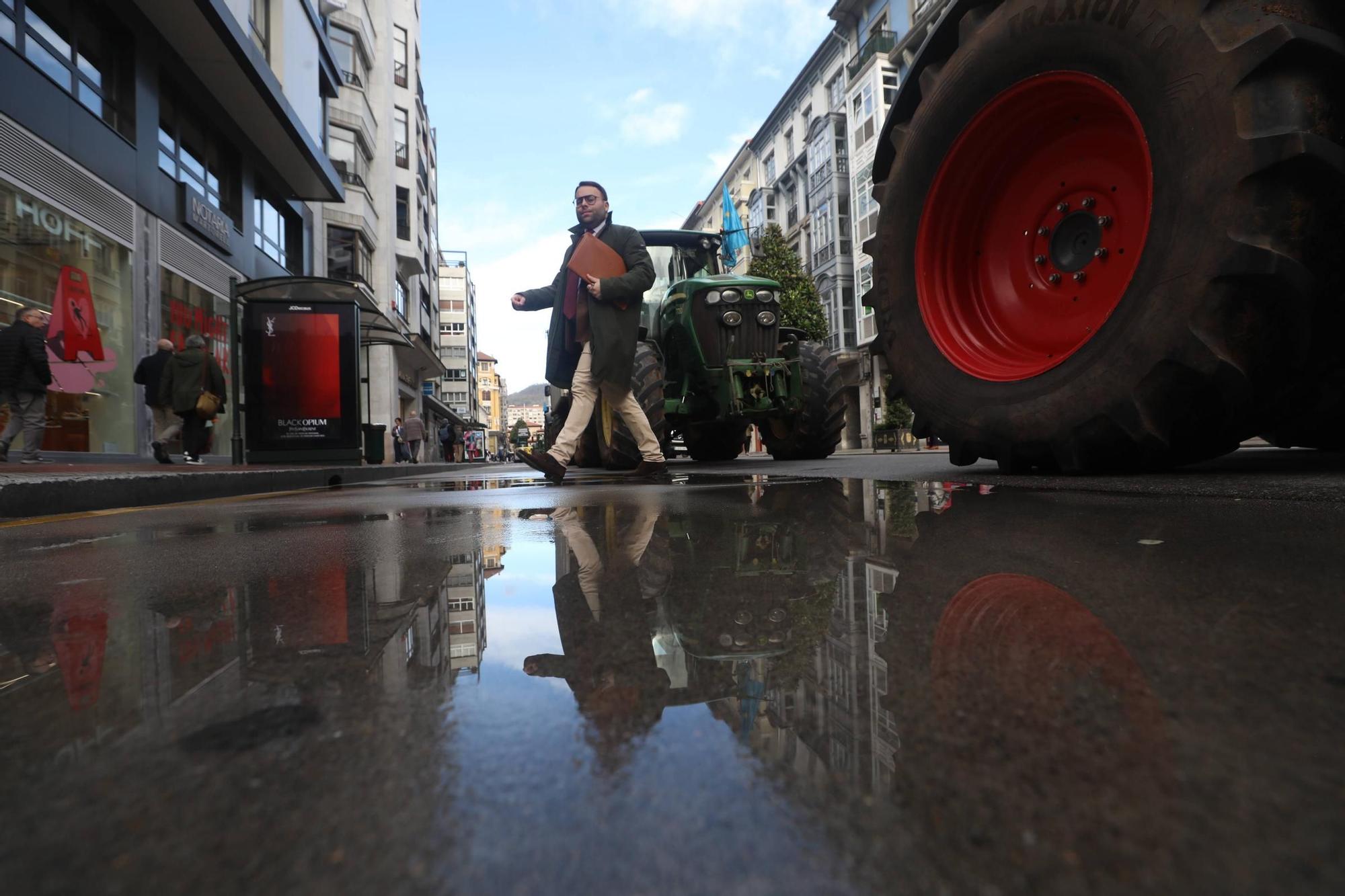 Protestas de los ganaderos y agricultores en Oviedo