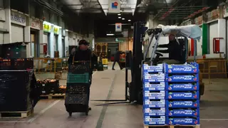 El paro del transporte de mercancías pasa factura a los supermercados