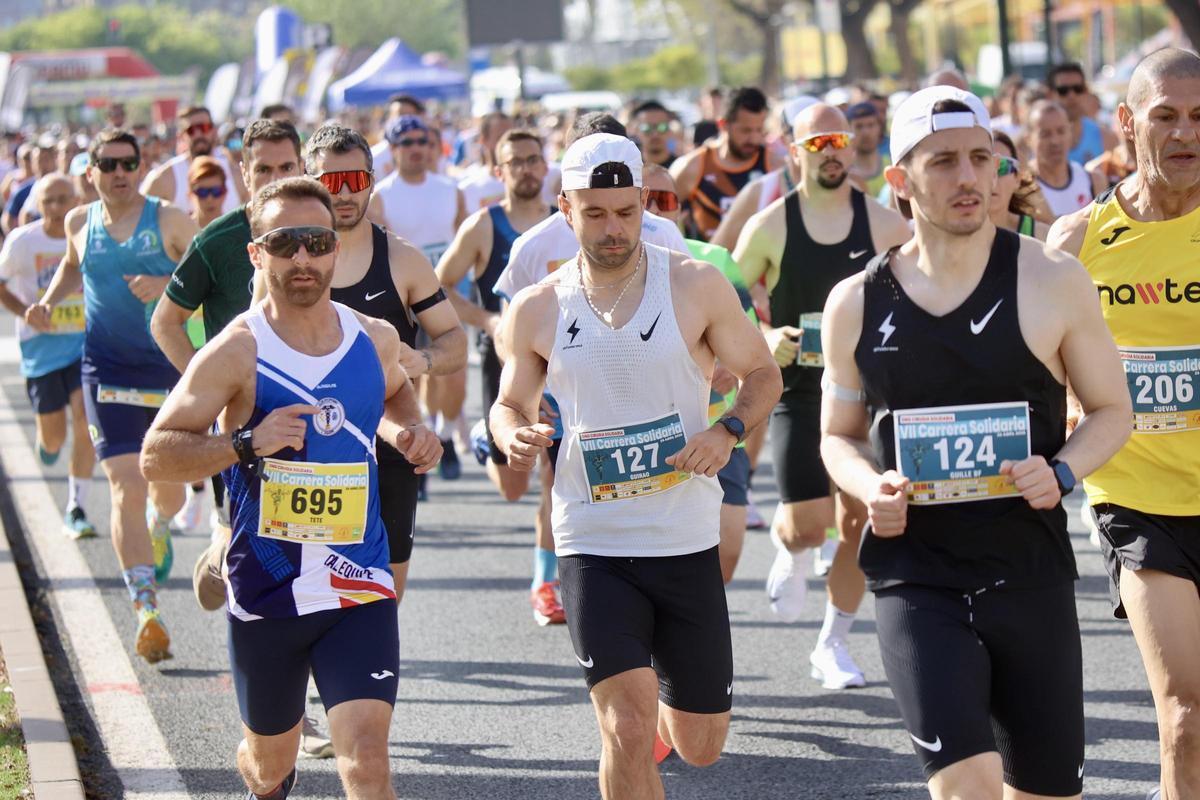 Búscate en las fotos de la carrera por la cirugía solidaria