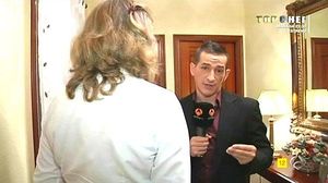 El reporter d’A-3 extreu el ‘testimoni clau’ de la veïna.
