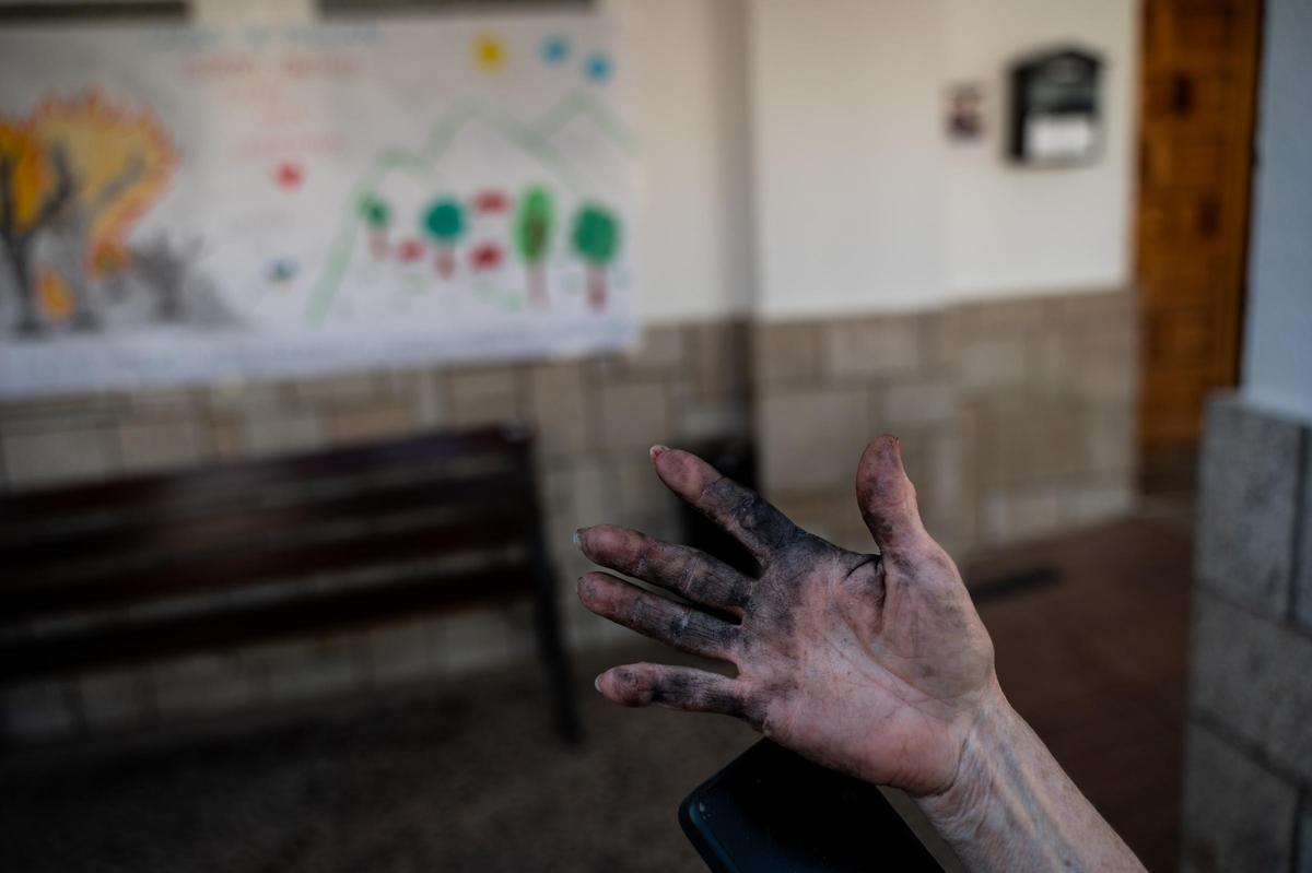 Fotogalería | Casas de Millán: un día después del incendio Fotogalería | Casas de Millán: un día después del incendio