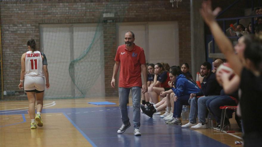 67-53 | Maristas aguanta la primera parte, pero cae en su visita a Plasencia