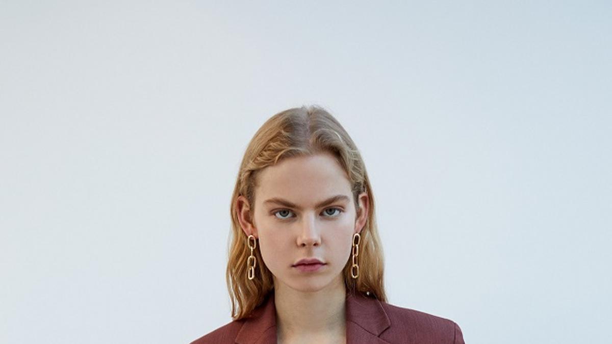 Así son las chaquetas estilo blazer que querrás llevar en primavera