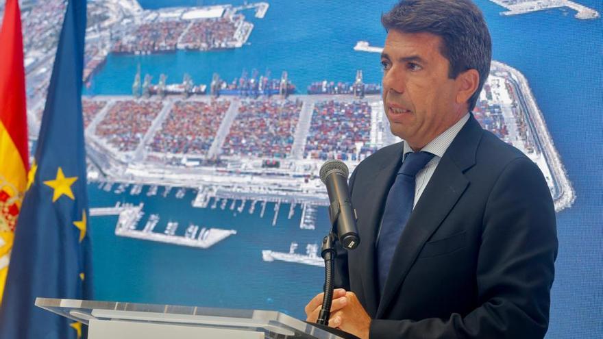 Mazón: “El Gobierno tapona el desarrollo económico de la Comunitat Valenciana al paralizar el Puerto”