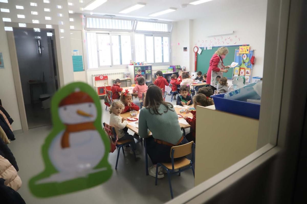 El consejero Imbroda inaugura el colegio público Turruñuelos.