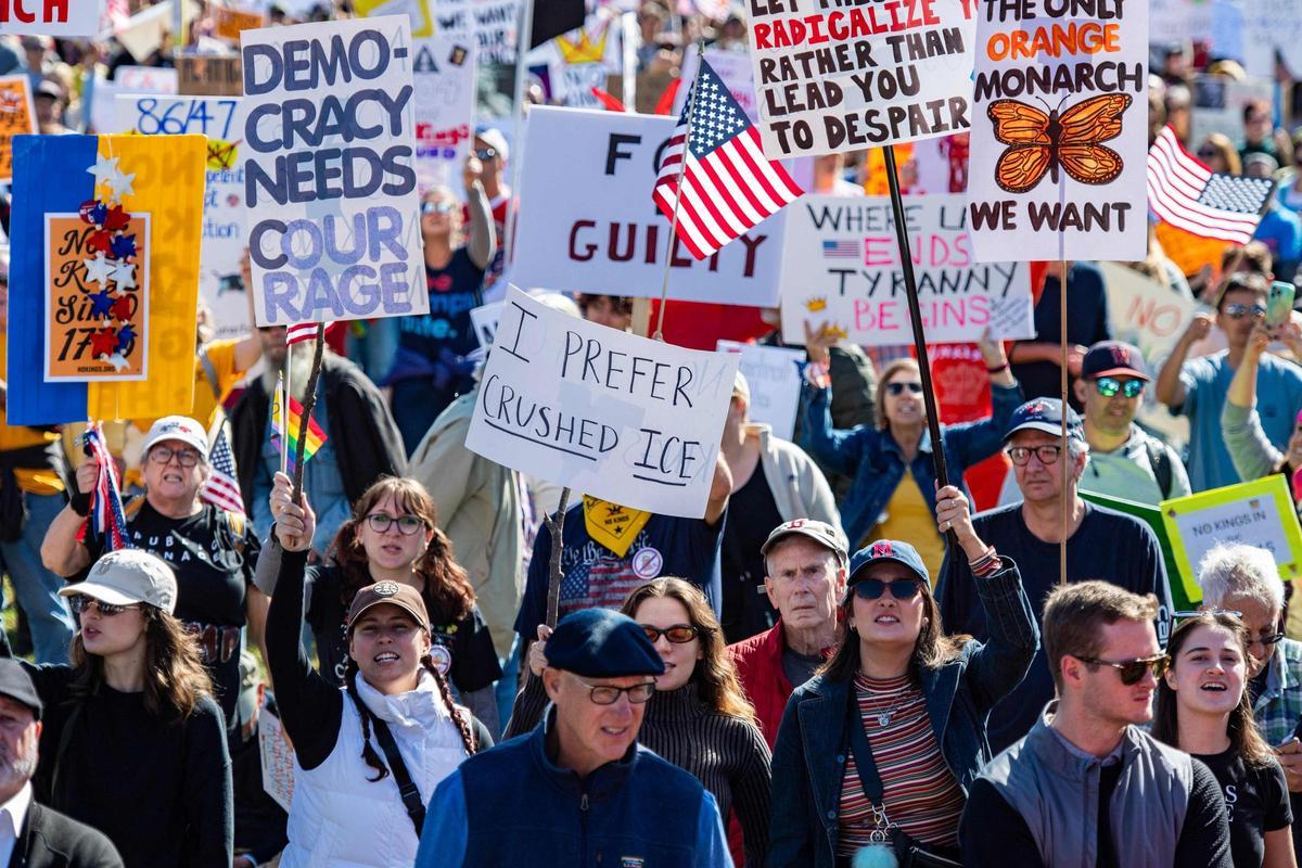 Miles de personas llenan las calles de EEUU en la protesta No Kings contra la Administración Trump