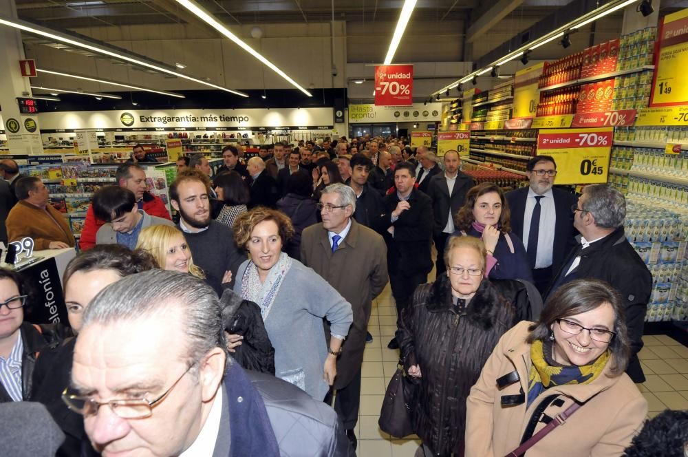 Inauguración del Carrefour de Mieres