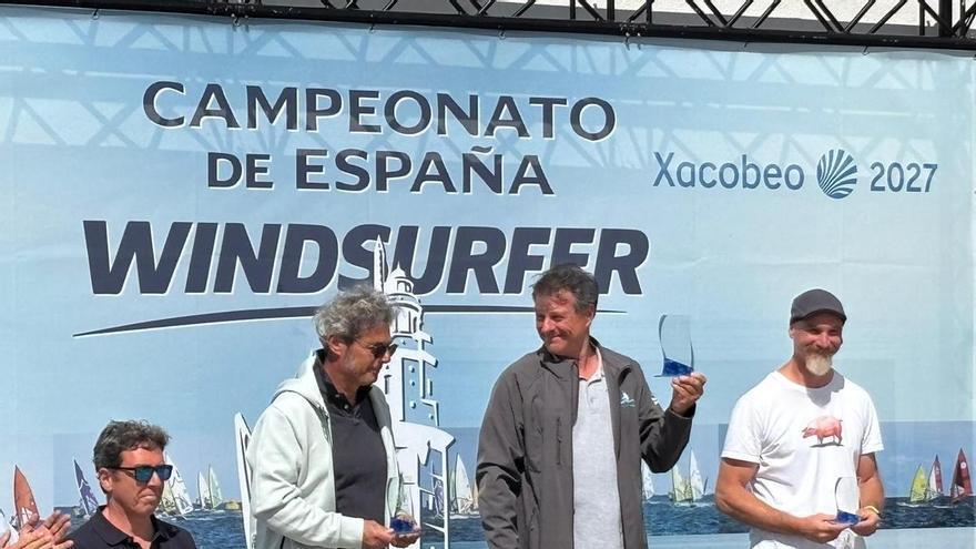Lluís Colomé se impone en la categoría de Pesados en la segunda prueba del Campeonato de España de Windsurfer