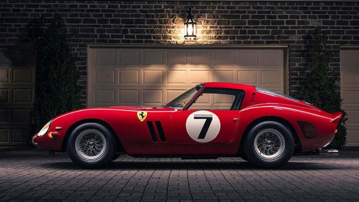 El Ferrari rojo de 1962 que se ha convertido en el segundo coche más caro del mundo.
