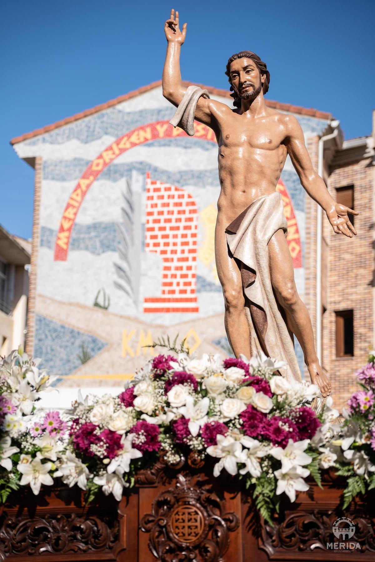 Fotogalería | Mérida despide su Semana Santa con el júbilo del Resucitado Fotogalería | Mérida despide su Semana Santa con el júbilo del Resucitado