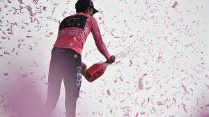 Egan Bernal surt més líder del Giro d’Itàlia al Zoncolan
