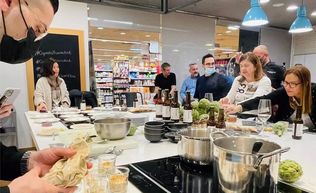 Las alcachofas de Sant Boi protagonizan la jornada gastronómica de  proximidad de Caprabo