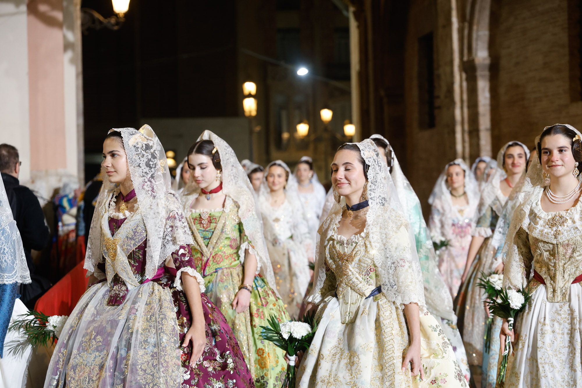 Todas las fotos de la Ofrenda del 17 de marzo por la calle de la Paz de 21:00 a 22:00 horas