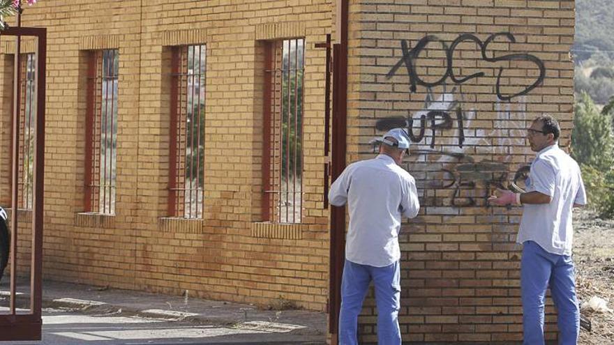 &quot;El barrio nos lo han cambiado. Viene la Reina y lo limpian&quot;