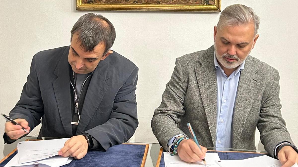 El Ayuntamiento de Plasencia y el Obispado renuevan su colaboración para ayudar a los más vulnerables.