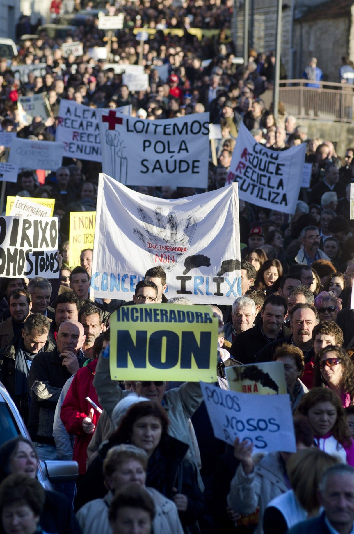 Protesta en O Irixo en 2012 contra una incineradora