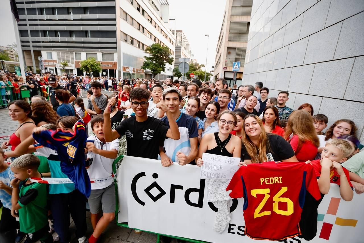 La selección española en Córdoba: la afición se vuelca con los jugadores