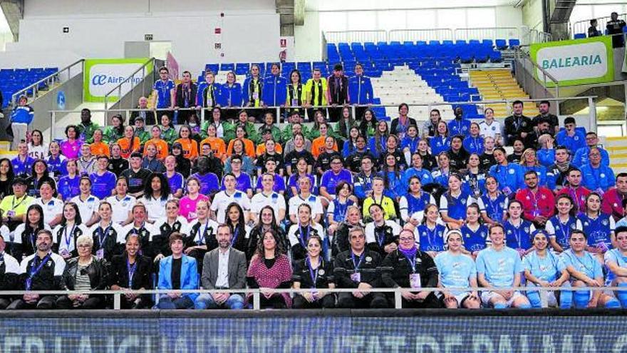 El I Torneig por la Igualtat Ciutat de Palma reúne a 120 jugadoras de doce equipos. | PALMA FUTSAL