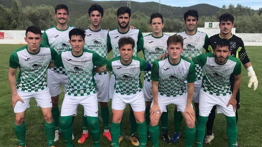 Los jugadores de Els Ibarsos antes del partido.