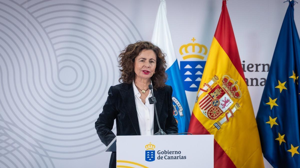 Matilde Asián, consejera de Hacienda del Gobierno canario.