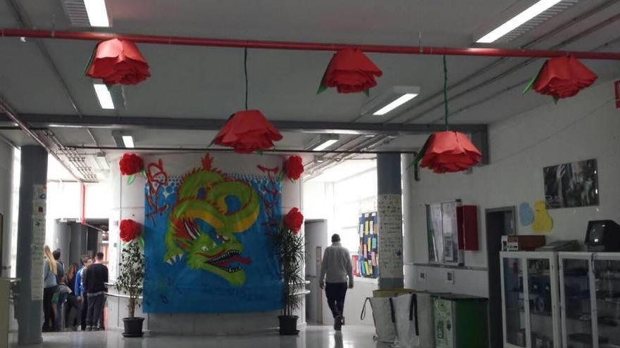 El IES s&#039;Arenal celebra la fiesta de los libros