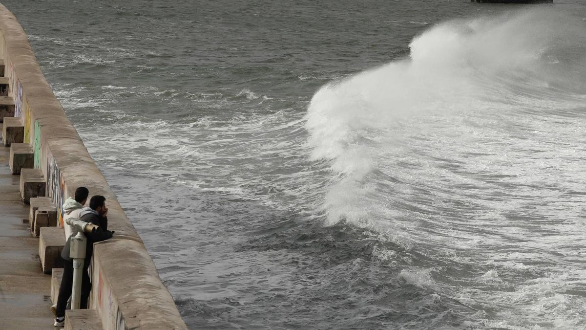 Temporal de viento en Gijón