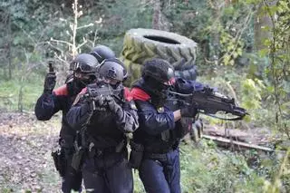 Així treballa i entrena l'ARRO dels Mossos de la regió policial de Girona