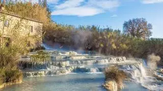 El Imserso reabre plaza para balnearios este otoño: los 8 mejores para pedir en la próxima convocatoria, del lago termal más grande de Europa a un spa romano