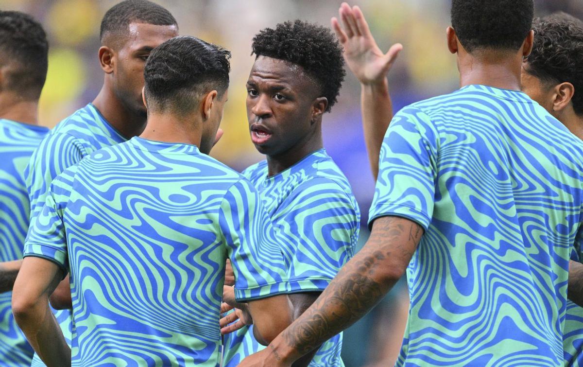 Vinícius i Haaland, dues maneres de liderar un equip