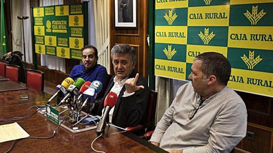 Jaime Fontanillo, Isaac Macías y Delfín Martín presentan la jornada de emprendimiento.