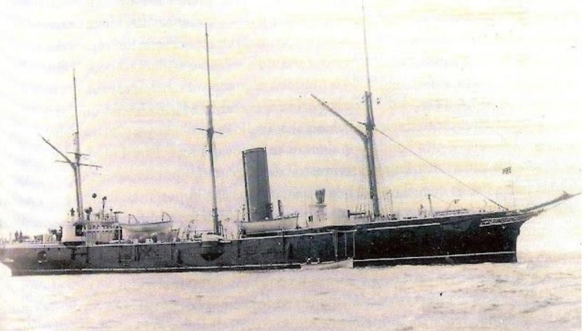 Imagen del crucero 'HMS Serpent' que naufragó en Camariñas en 1890
