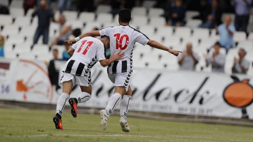 El Castellón supera al Recambios Colón (2-0)