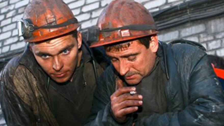 Recuperan 89 cadáveres y 11 mineros continúan desaparecidos en Ucrania