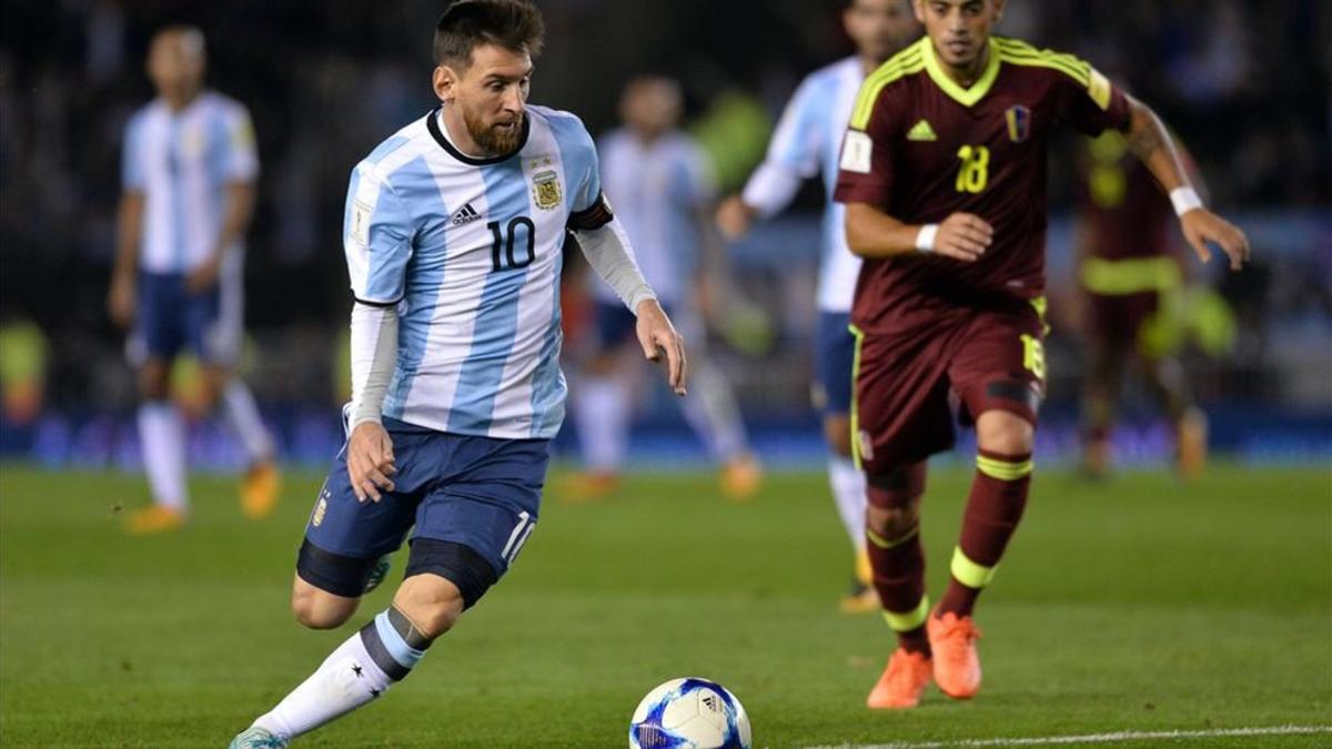 Messi, una vez más, tiene que ser el héroe de Argentina